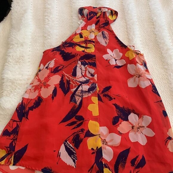 🔥🔥SALE🔥🔥JAPNA Red Floral Keyhole Sleeveless Blouse - Picture 3 of 4